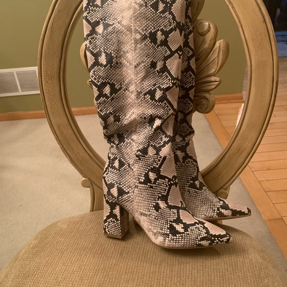 Snake print natural color